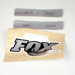 Adhesivo FOX 09-10, 36, VAN, R, B/W, Blanco